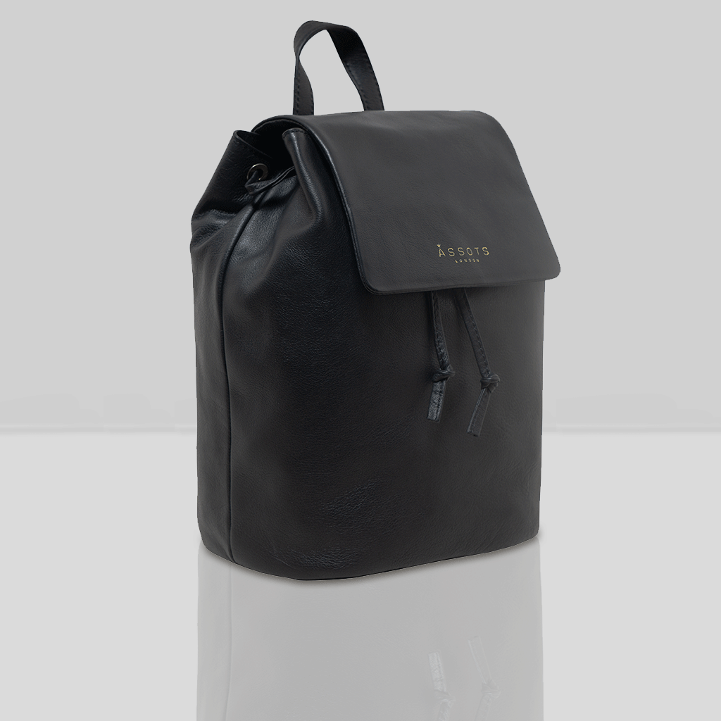 'GRACE' Schwarzer Lederrucksack mit Überschlag