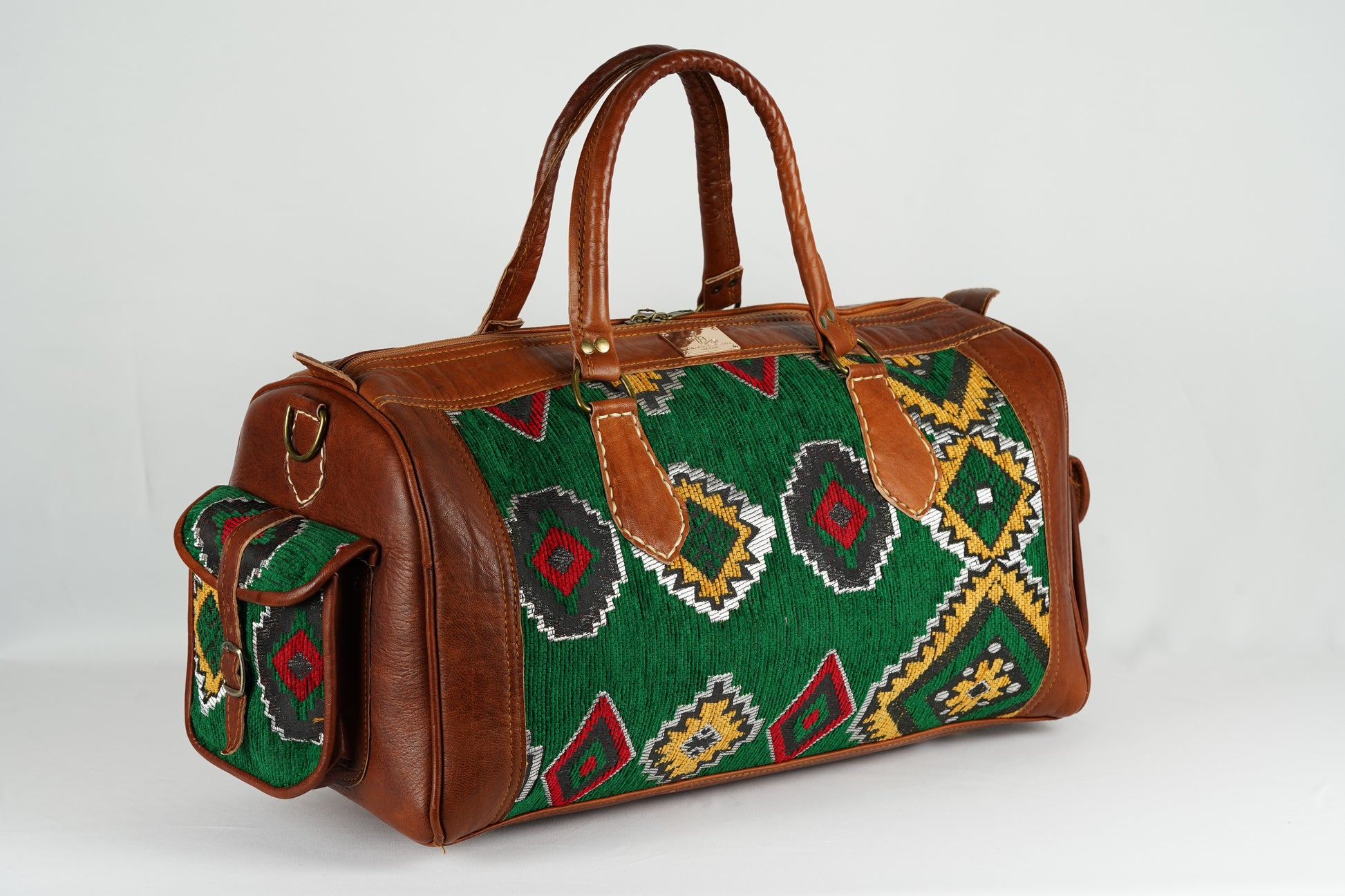 Handgefertigte Reisetasche aus Leder mit traditionellem marokkanischen Teppichmuster - morabel