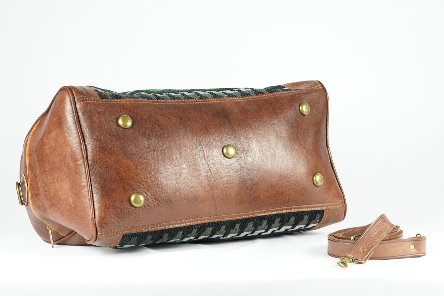 Handgefertigte Reisetasche aus echtem Leder und traditionellem Textilgewebe - morabel