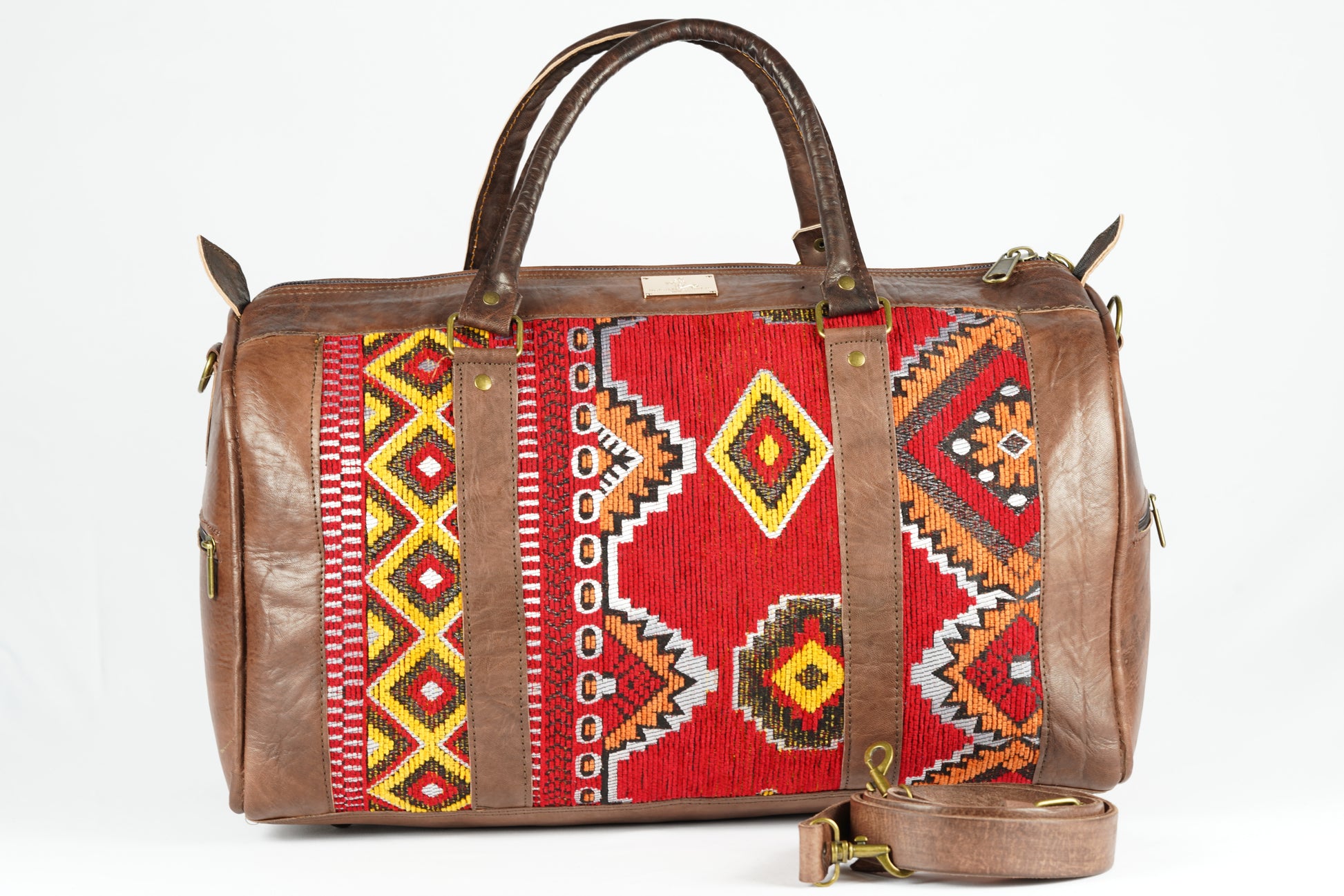 Handgefertigte Reisetasche aus Leder mit traditionellem marokkanischen Teppichmuster - morabel
