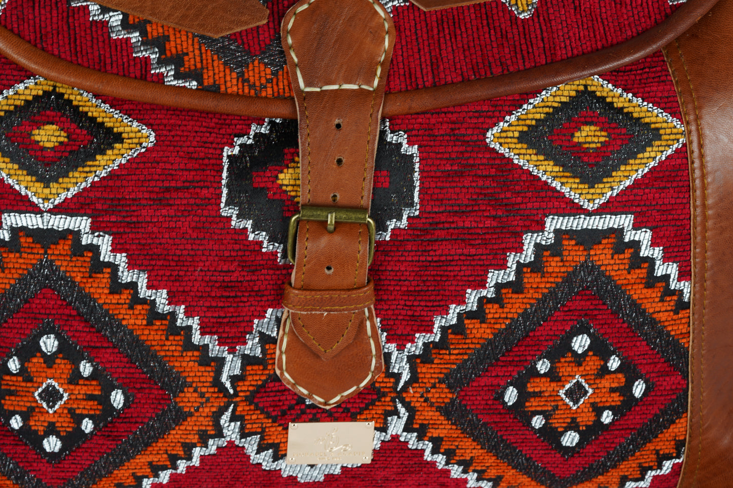 Handgefertigte Reisetasche aus Leder mit traditionellem marokkanischen Teppichmuster - morabel