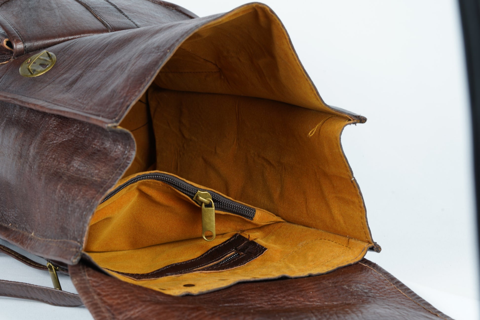 Handgefertigter Leder-Rucksack - morabel