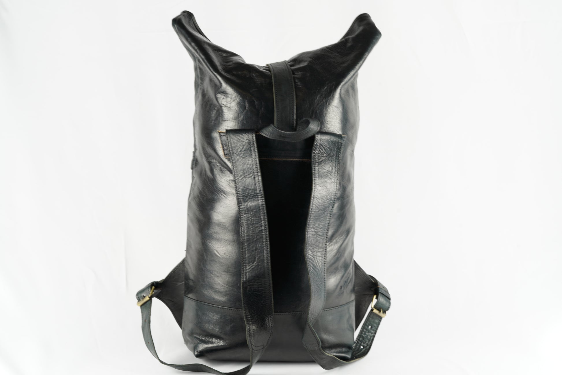 Handgefertigter Rolltop-Leder-Rucksack - morabel