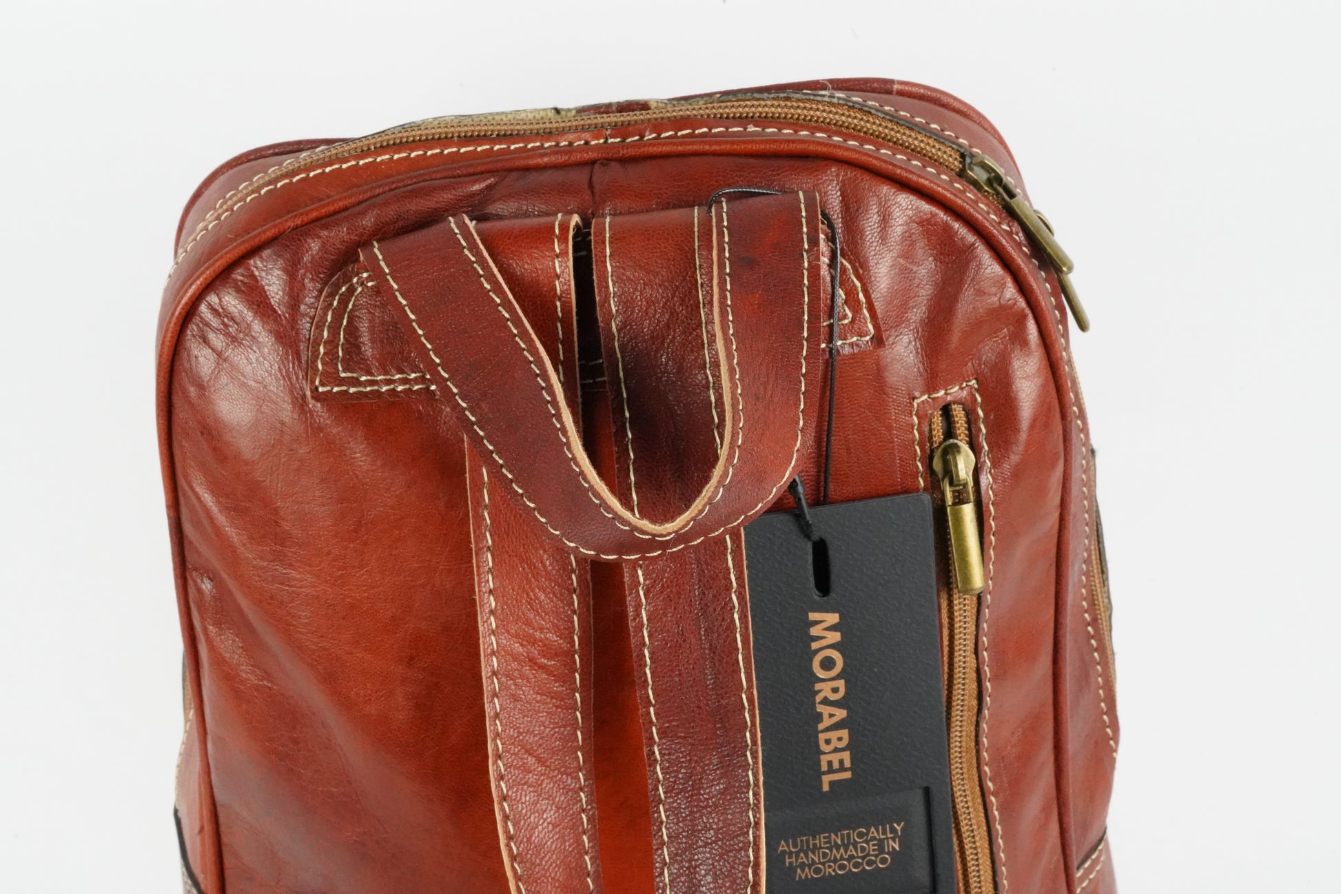 Echtleder Rucksack für Damen und Herren, handgefertigt in Marokko. Perfekt für den Alltag oder als stilvolle Vintage-Tasche - morabel