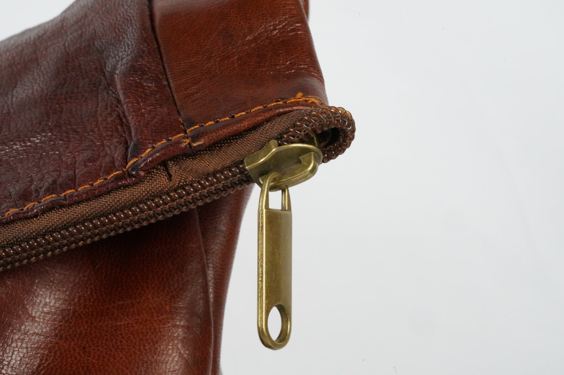 Echtleder Rucksack Herren & Damen – Handgefertigt aus Marokko, Vintage Rolltop Design - morabel