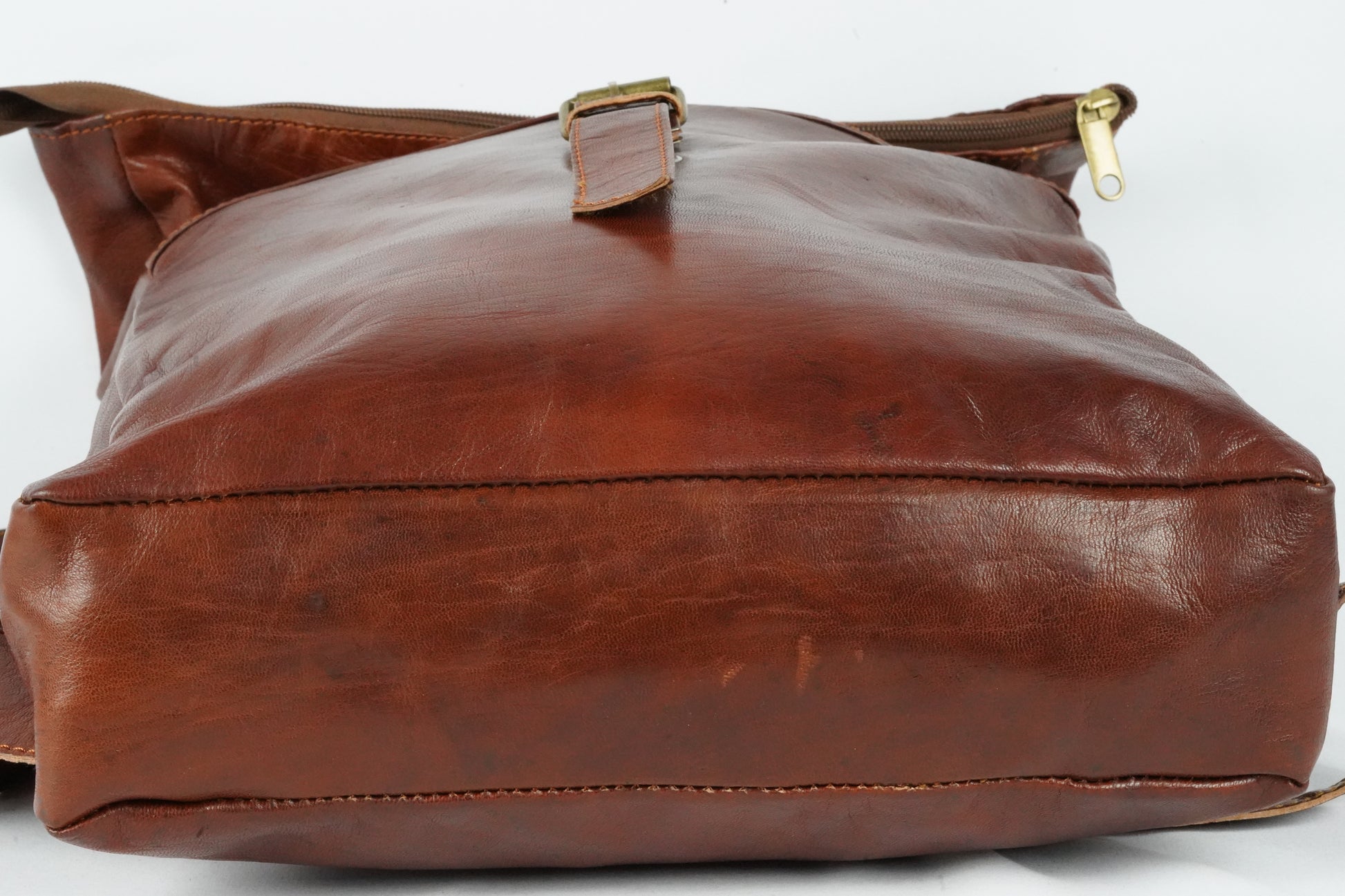 Echtleder Rucksack Herren & Damen – Handgefertigt aus Marokko, Vintage Rolltop Design - morabel